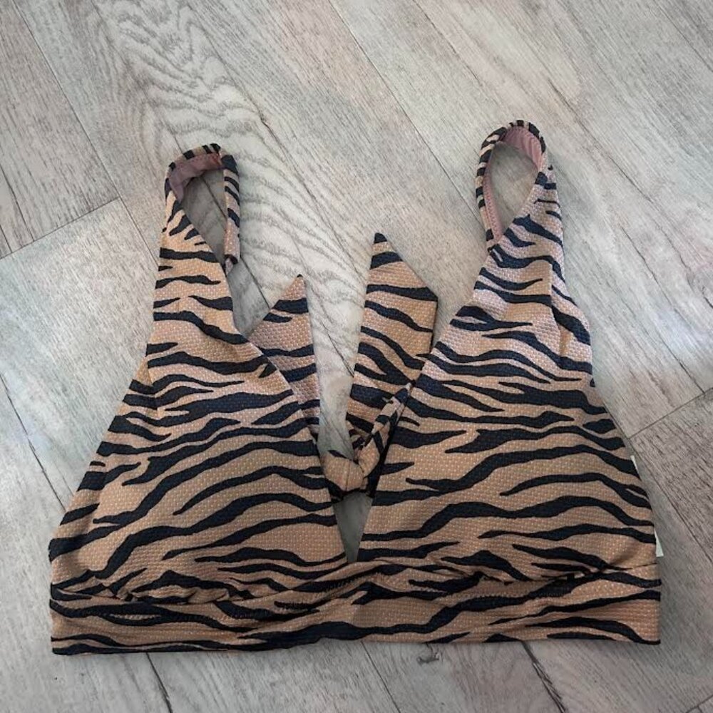NWT Aerie Pique Animal Print Triangle Bikini Top\